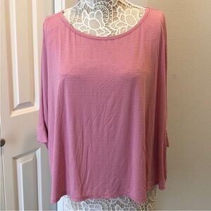 Worn once! Beyond Yoga pink top medium